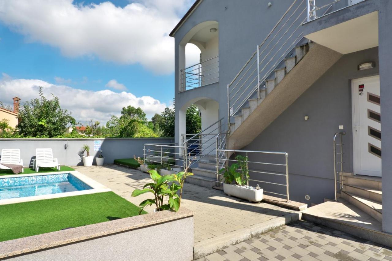 Villa Miskovic Баньоле Екстер'єр фото